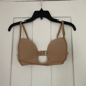 To Be In Style Deep Cut Padded Bra